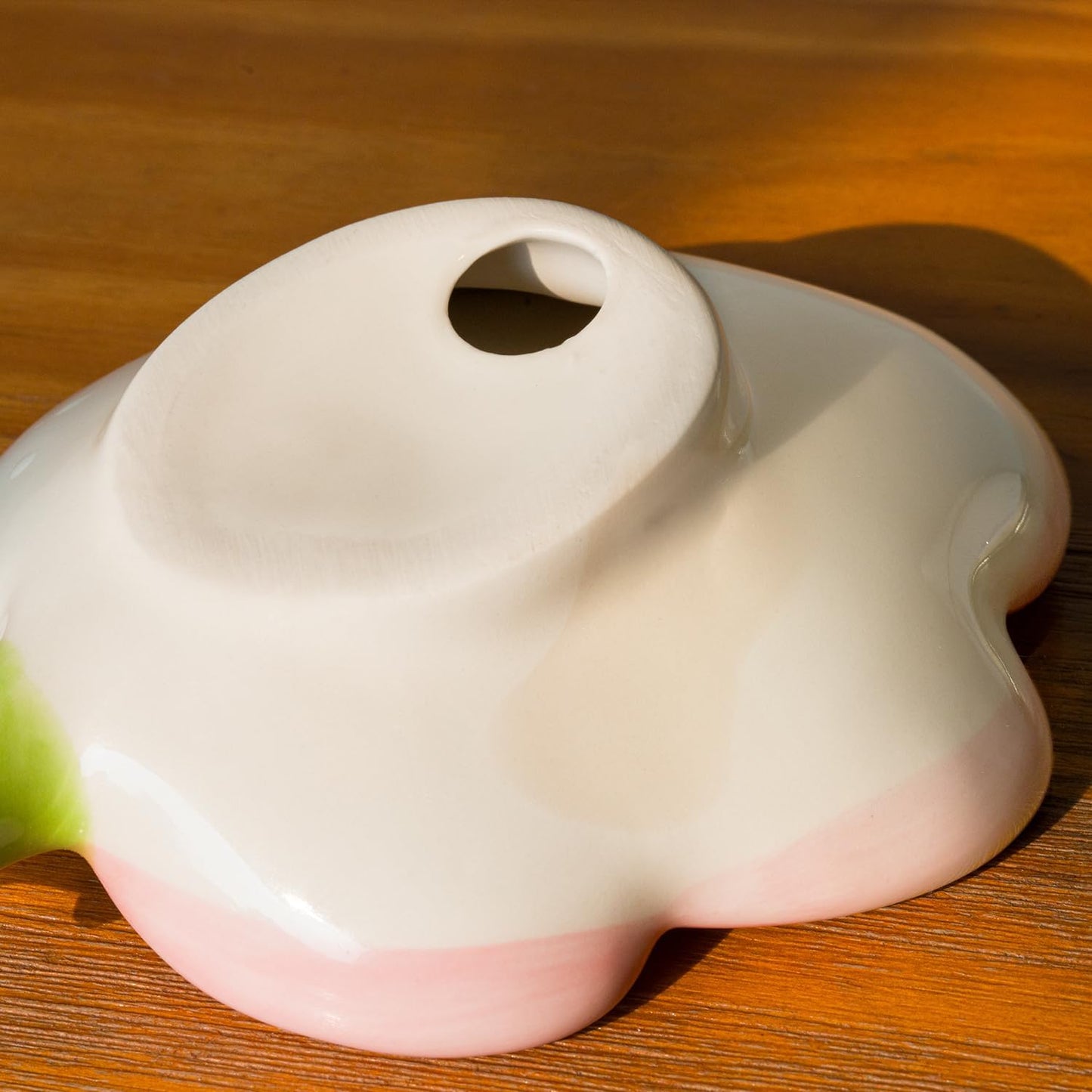 Creative Flower Shaped Ceramic Soap Dish ā Cute Decorative Soap Holder for Bathroom & Home