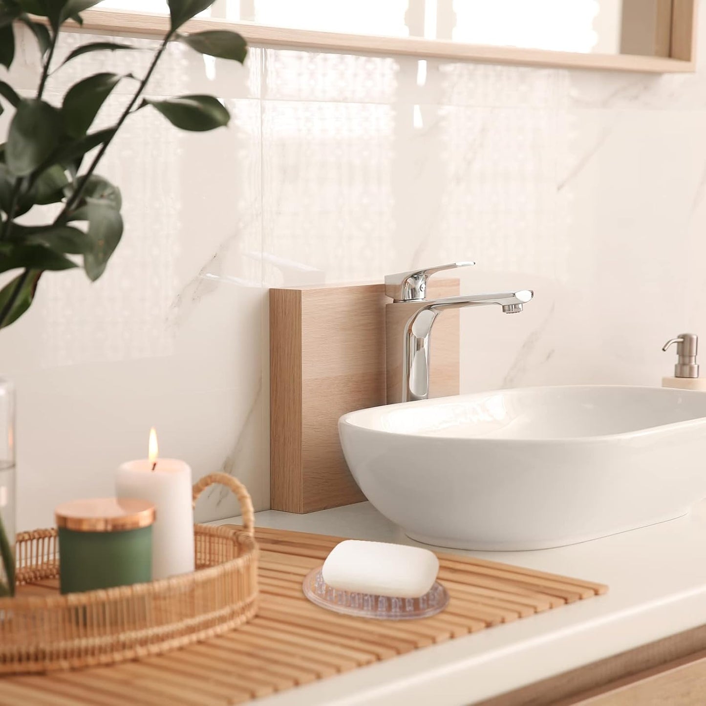 Clear Oval Soap Dish with Drainage Holes β Non-Slip Transparent Soap Holder for Bathroom & Kitchen