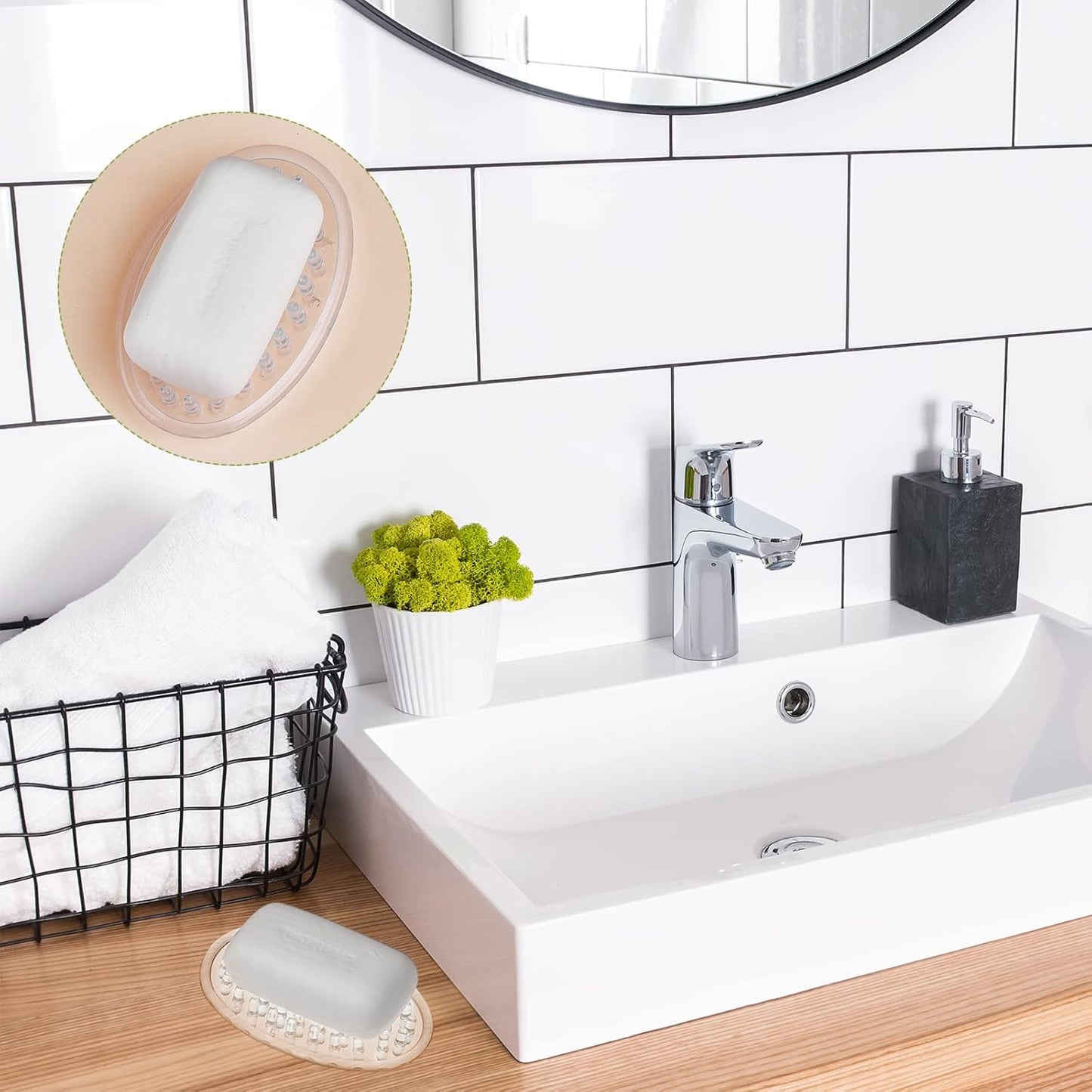Clear Oval Soap Dish with Drainage Holes β Non-Slip Transparent Soap Holder for Bathroom & Kitchen