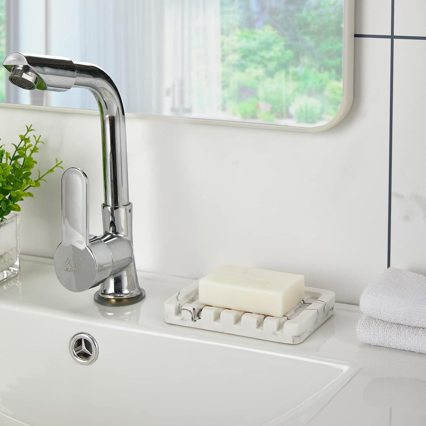 Marble Pattern Silicone Soap Dish – Non-Slip Drainage Soap Holder for Bathroom & Kitchen