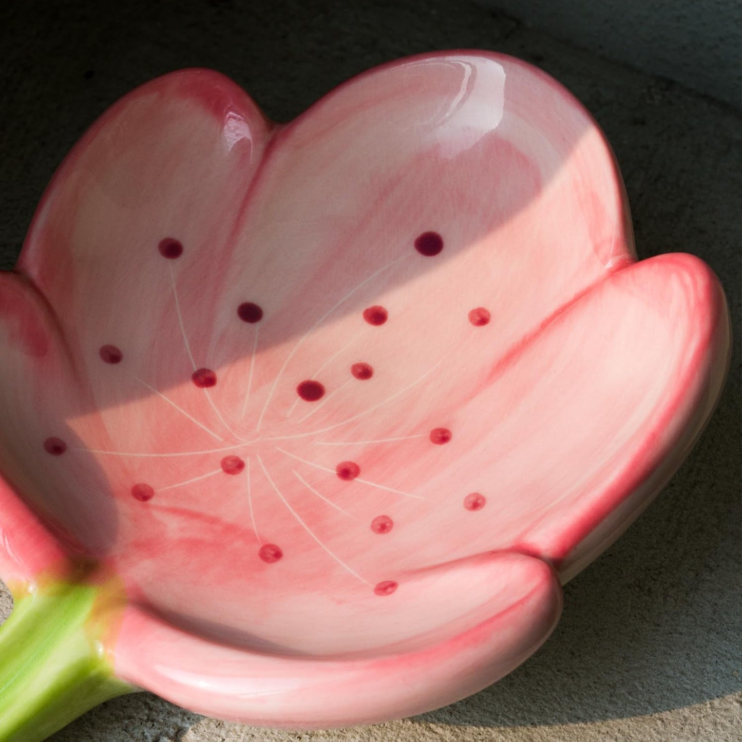 Creative Flower Shaped Ceramic Soap Dish – Cute Decorative Soap Holder for Bathroom & Home